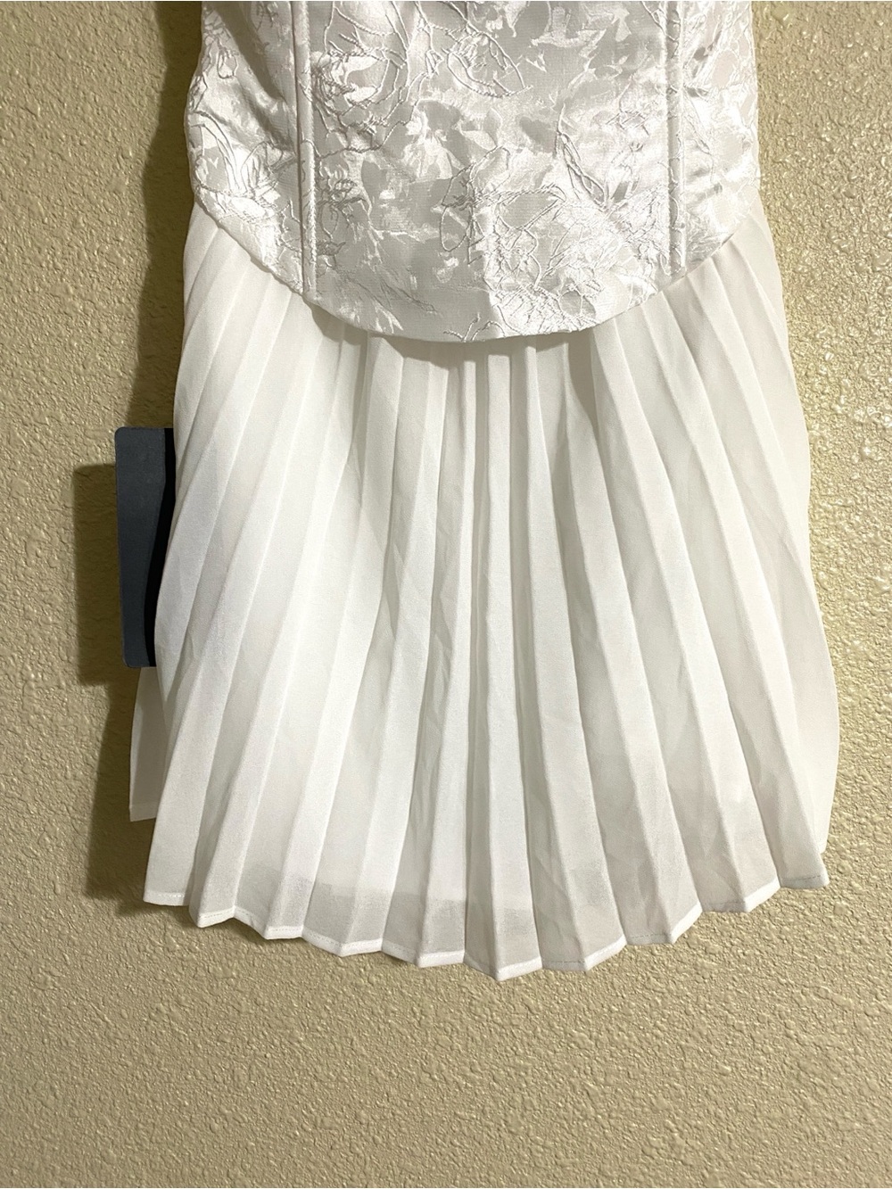 Lulus Laubrey White Floral Jacquard Mini Dress and Scarf Set Size M NWT - Picture 6 of 16